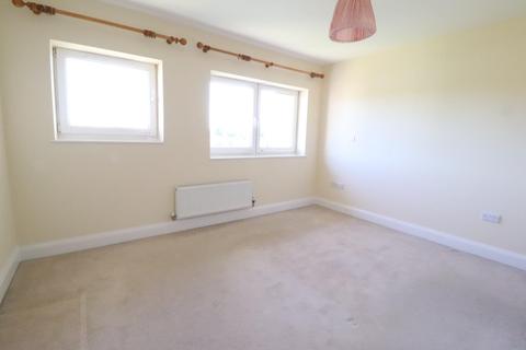 11 Kempton Drive, Warwick, CV34 5FT