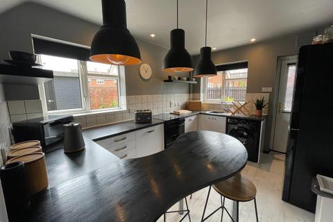16 Tees Drive, Darlington, DL1 5AU