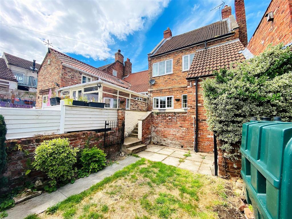 High Street, Cawood, Selby 4 bed terraced house for sale £260,000