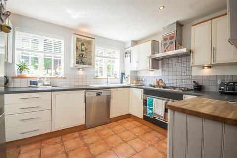3 The Cedars, Chelmsford, CM2 6BL