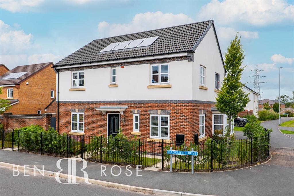 Radcliffe Drive, Farington Moss, Leyland 4 bed detached house for sale