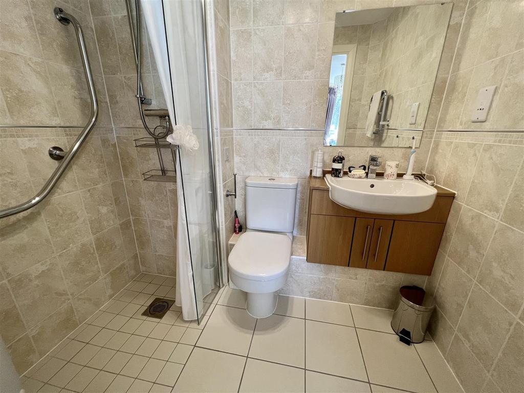 En suite shower room
