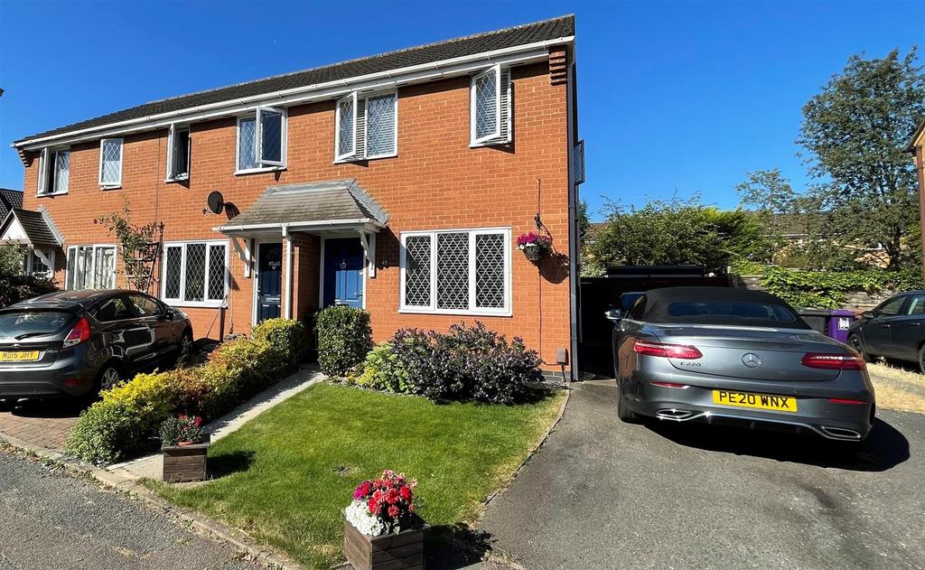 Symonds Road, Hitchin 2 bed end of terrace house for sale £425,000