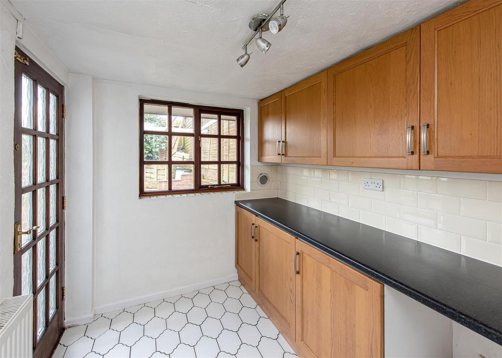 25 Millers Vale-utility.jpg