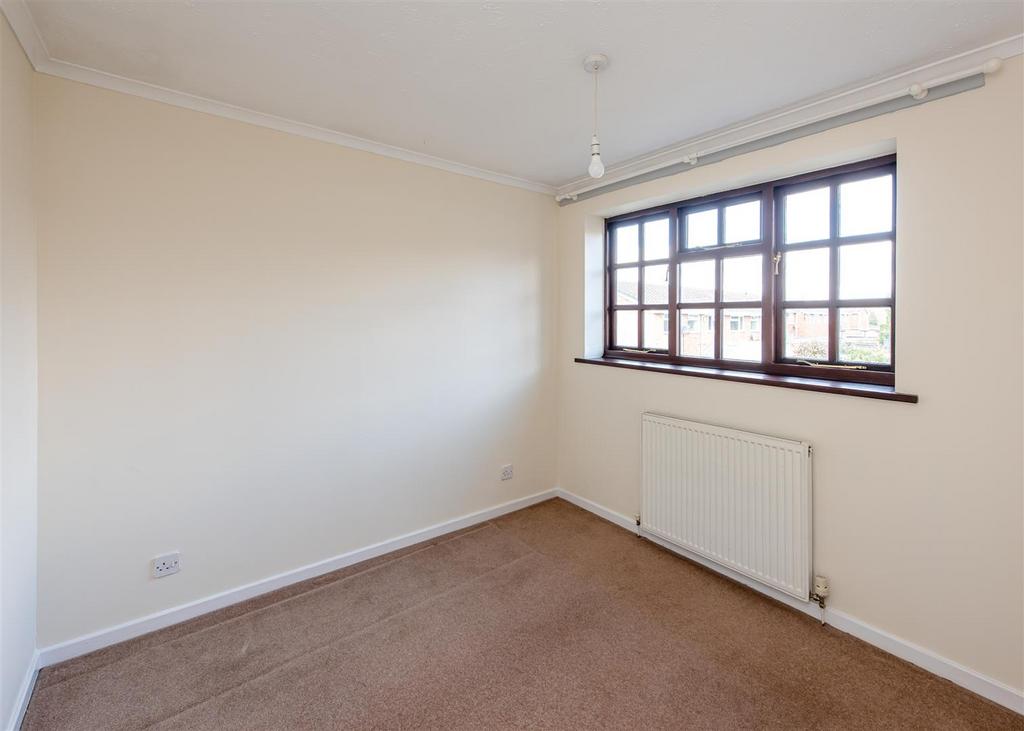 25 Millers Vale-bed2.jpg