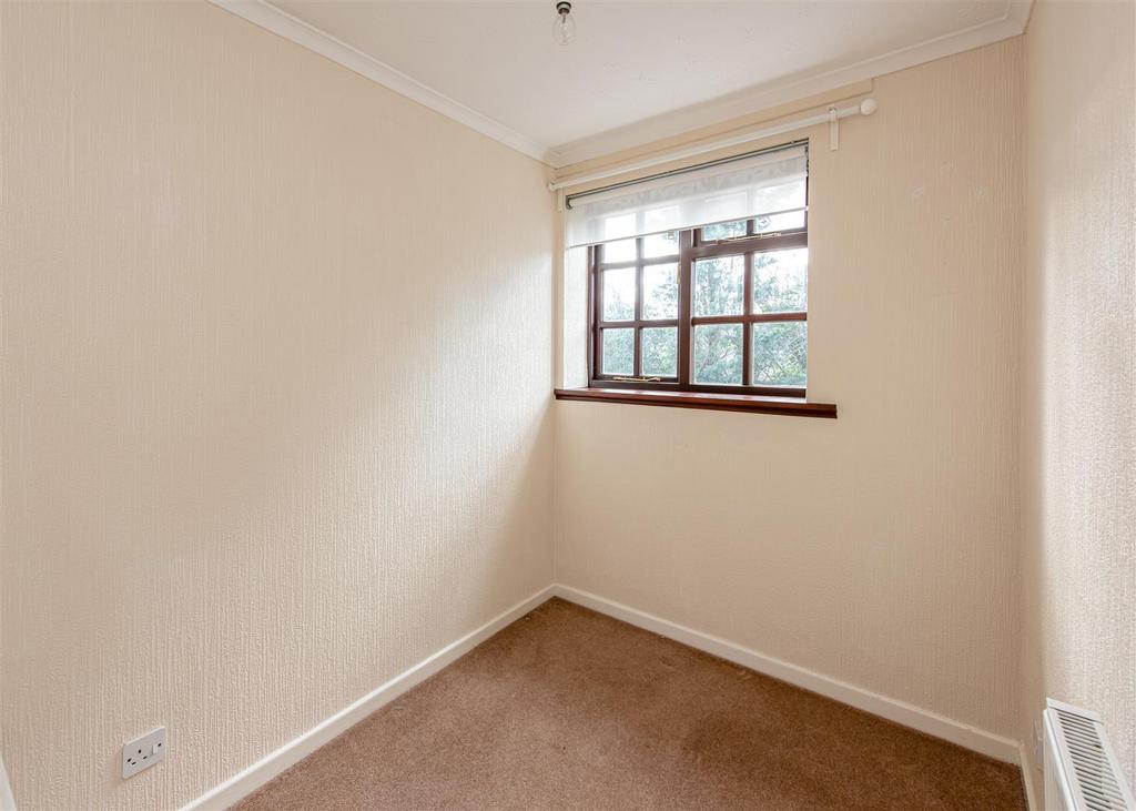 25 Millers Vale-bed3.jpg