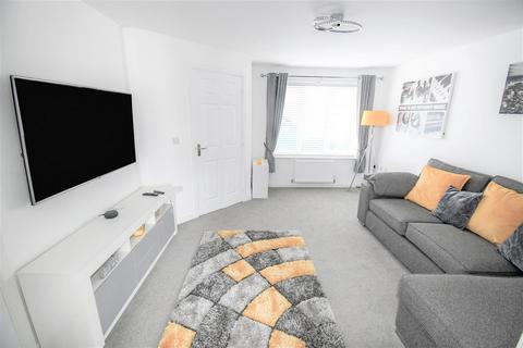 57 Bounty Drive, Kingswood, Hull, HU7 3FN