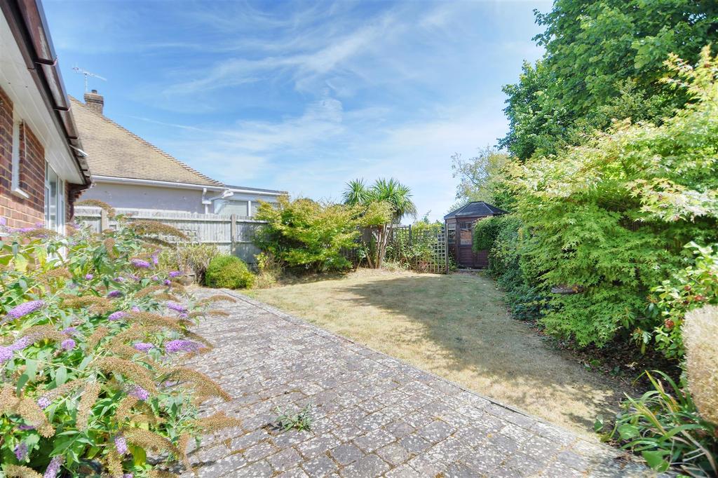 Winston Drive, BexhillOnSea 2 bed detached bungalow £525,000