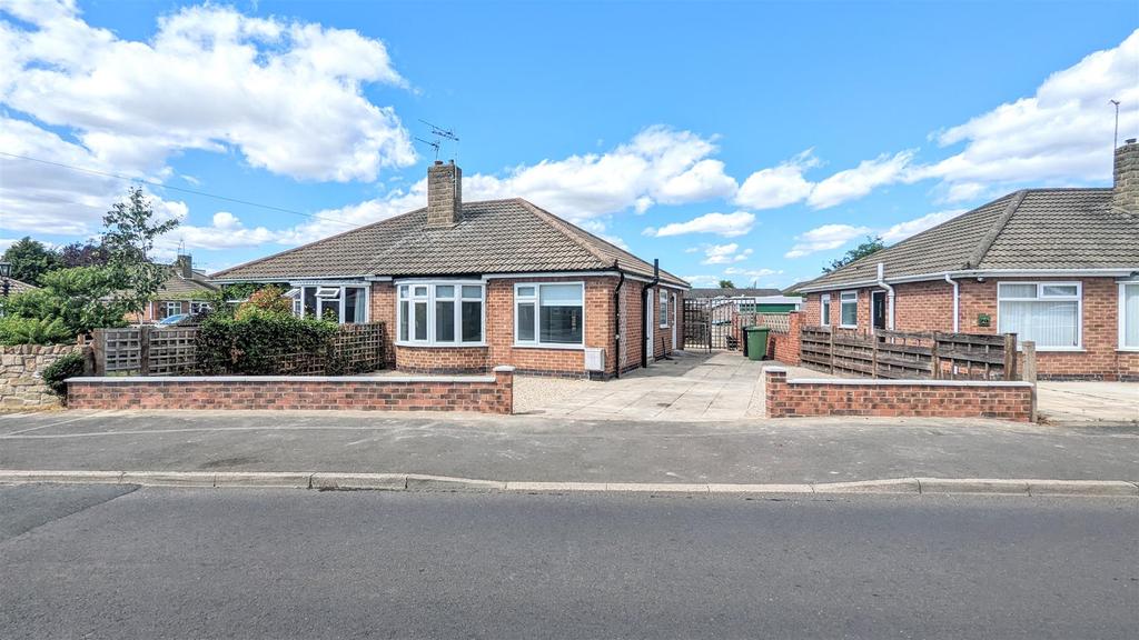 Brockfield Park Drive, Huntington... 2 bed semidetached bungalow £