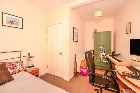 298 Bole Hill Road, Sheffield, S6 5DF