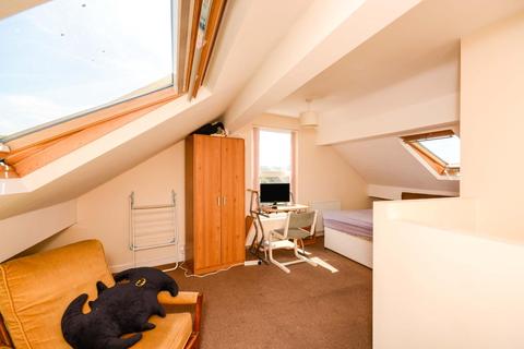 298 Bole Hill Road, Sheffield, S6 5DF