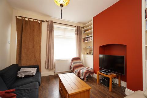 9 Longfield Road, Sheffield, S10 1QW