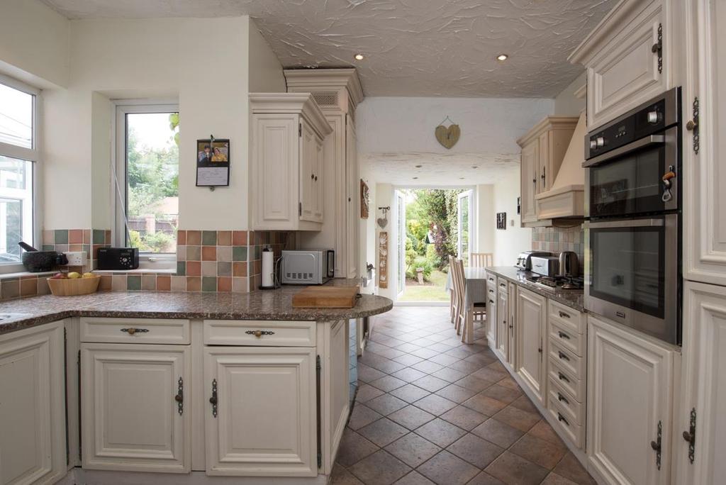 Maney Hill Road, Sutton Coldfield 4 bed detached house for sale £675,000