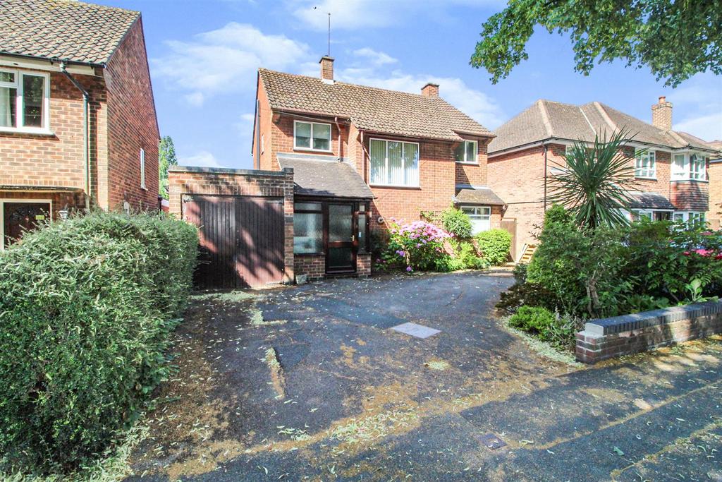 Lime Avenue, Royal Leamington Spa 3 bed detached house £625,000