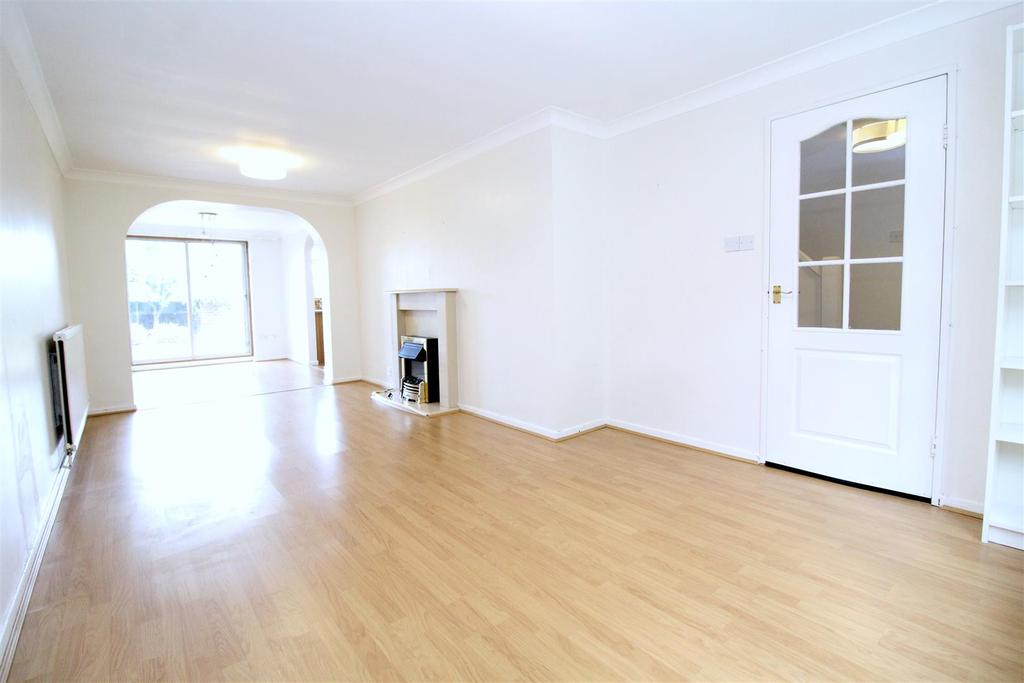 Cell Barnes Lane, St Albans, Hertfordshire 2 bed end of terrace house £450,000 Cell Barnes Lane, St Albans, Hertfordshire 2 bed end of terrace house £450,000