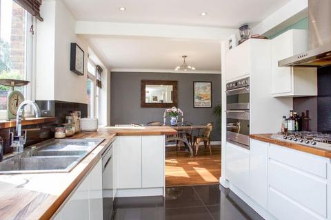 80 Grange Road, Guildford, GU2 9QD