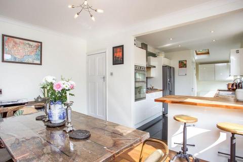 80 Grange Road, Guildford, GU2 9QD