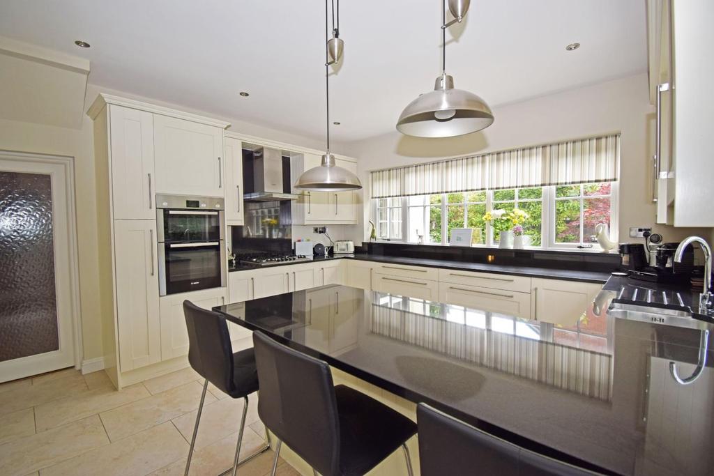 4 Church Lane, kitchen c.jpg