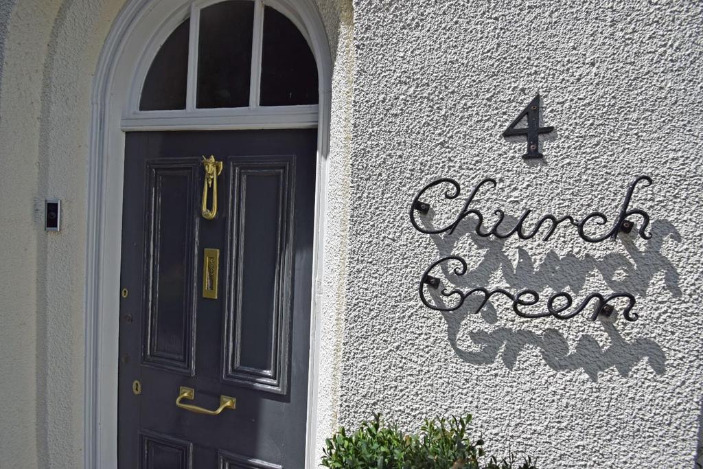 4 Church Lane, front side.jpg