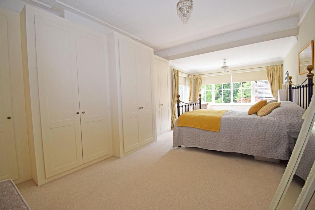 4 Church Lane, bed 1.jpg