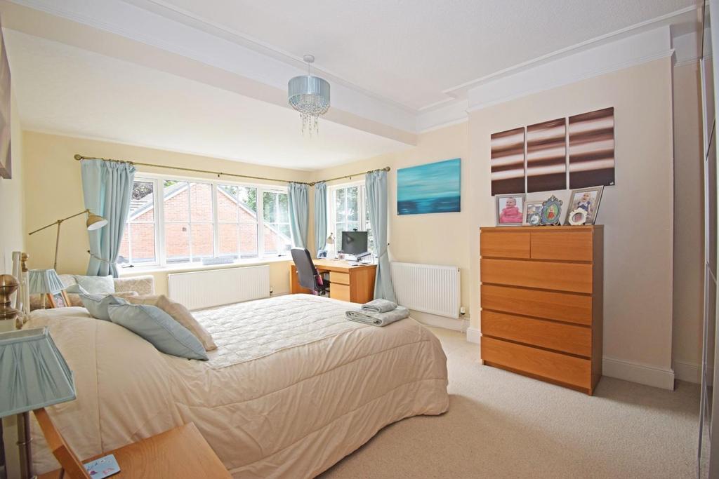 4 Church Lane, bed 3.jpg