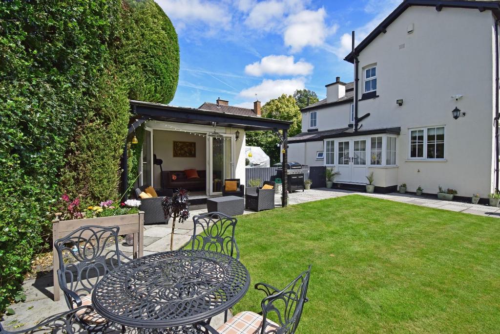 4 Church Lane, garden to garden room.jpg