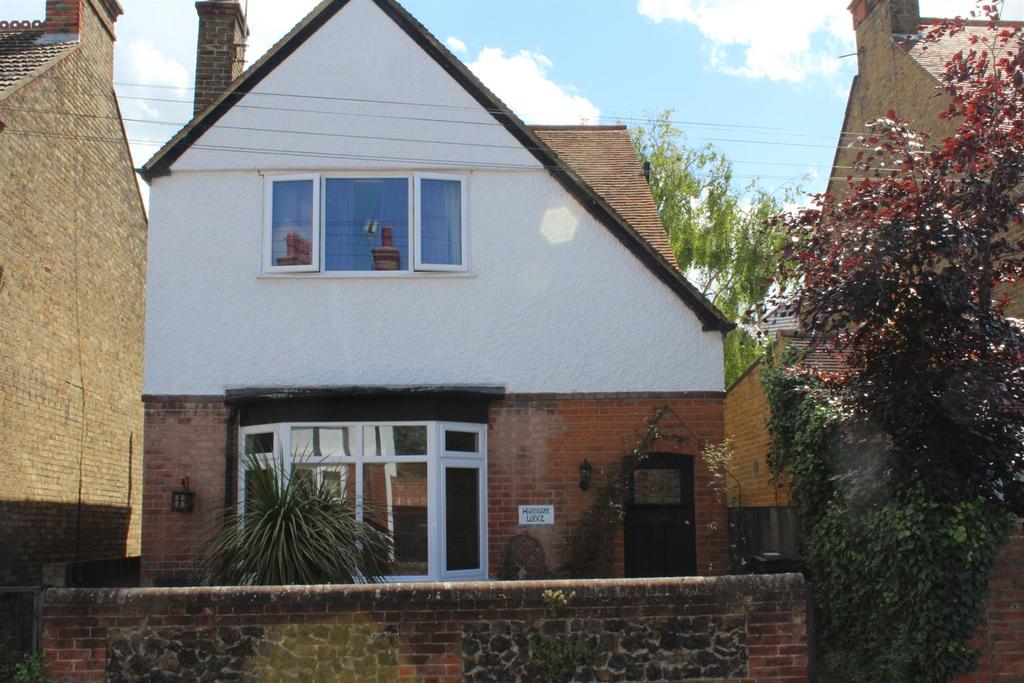 Walmsley Road, Broadstairs 3 bed detached house for sale £599,000