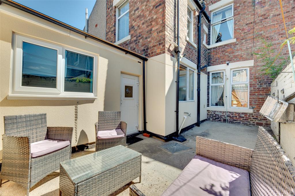Rear Courtyard