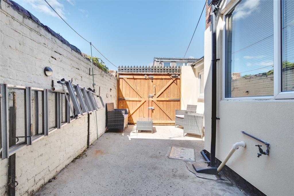 Rear Courtyard