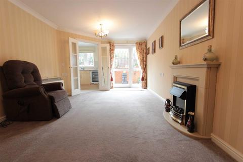 1 bedroom retirement property for sale, Winchmore Hill Road, Winchmore Hill