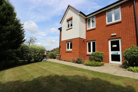 1 bedroom retirement property for sale, Winchmore Hill Road, Winchmore Hill