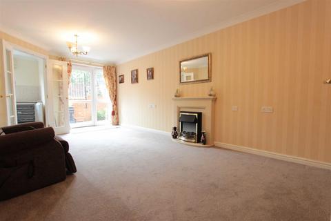 1 bedroom retirement property for sale, Winchmore Hill Road, Winchmore Hill