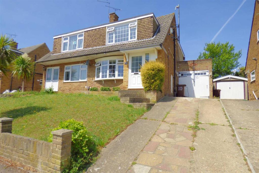 Hever Croft, Strood, 3 bed semidetached house £375,000