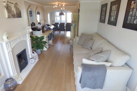 10 Hever Croft, Rochester, ME2 2NN