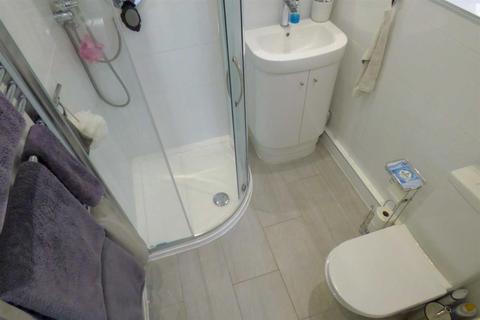 10 Hever Croft, Rochester, ME2 2NN