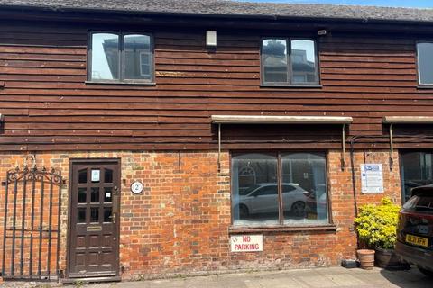 Shop to rent - Starnes Court, Union Street, Maidstone, Kent, ME14 1EB