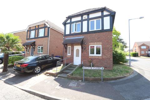 1 Boleyn Close, Chafford Hundred, Grays, RM16 6NU