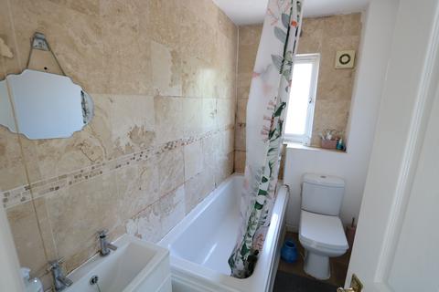 1 Boleyn Close, Chafford Hundred, Grays, RM16 6NU