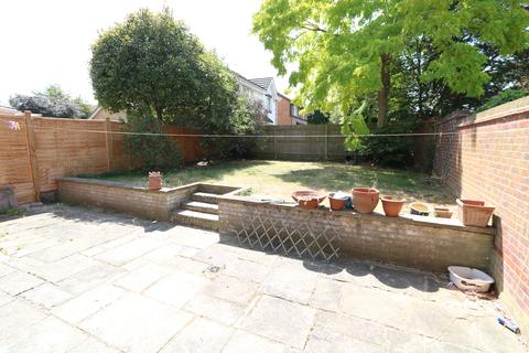 1 Boleyn Close, Chafford Hundred, Grays, RM16 6NU