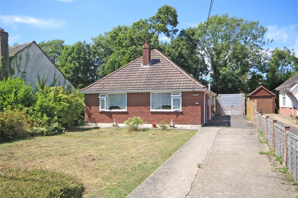 Hazelwood Avenue, New Milton, Hampshire, BH25 2 bed bungalow £495,000