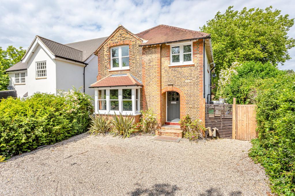 Warwick Road, Bishop's Stortford, Hertfordshire, CM23 4 bed detached ...