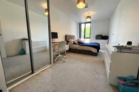 1 bedroom apartment to rent, High Street, Staines-upon-Thames, Surrey, TW18