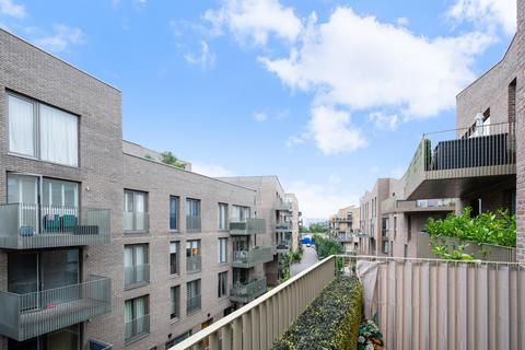 1 bedroom flat for sale, Halyards Court, Durham Wharf Drive, Brentford, TW8