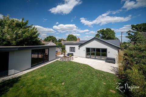 8 Basin Road, Heybridge Basin, Maldon, CM9 4RG