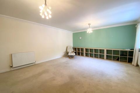 2 bedroom apartment to rent, East Albany Road, Seaford