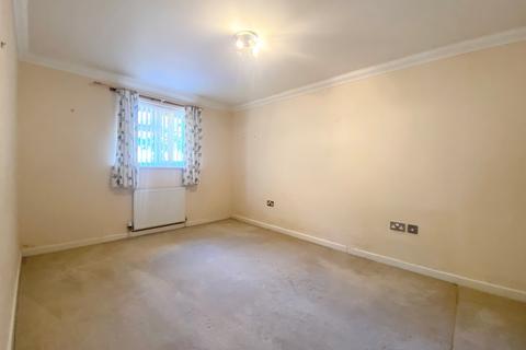2 bedroom apartment to rent, East Albany Road, Seaford