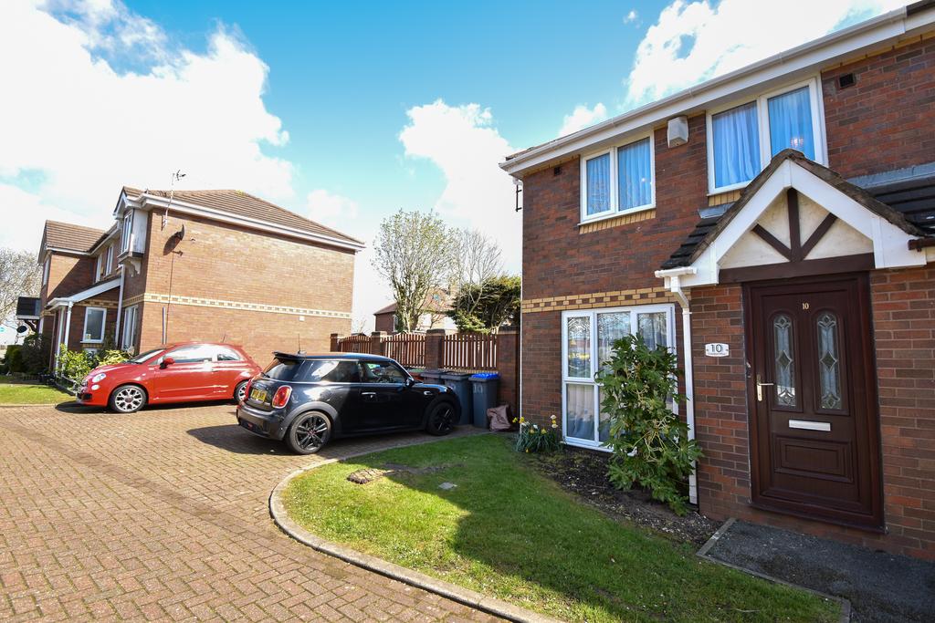 Oakleaf Way, Blackpool, FY4 2 bed mews £120,000