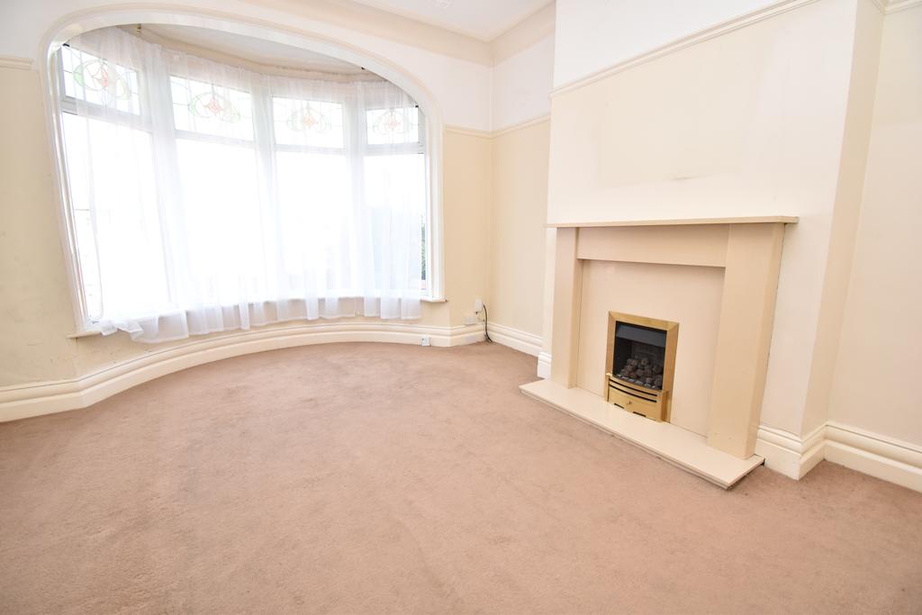 St. Ives Avenue, Blackpool, FY1 3 bed semidetached house £170,000