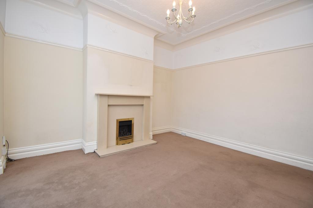 St. Ives Avenue, Blackpool, FY1 3 bed semidetached house £170,000