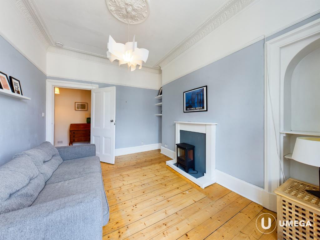 Sloan Street, Leith, Edinburgh, EH6 2 bed flat £1,150 pcm (£265 pw)